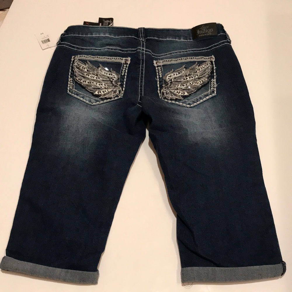 NWT LOVE INDIGO JEANS SHOETS CAPRIS CROPS 8P angel wings stretchy